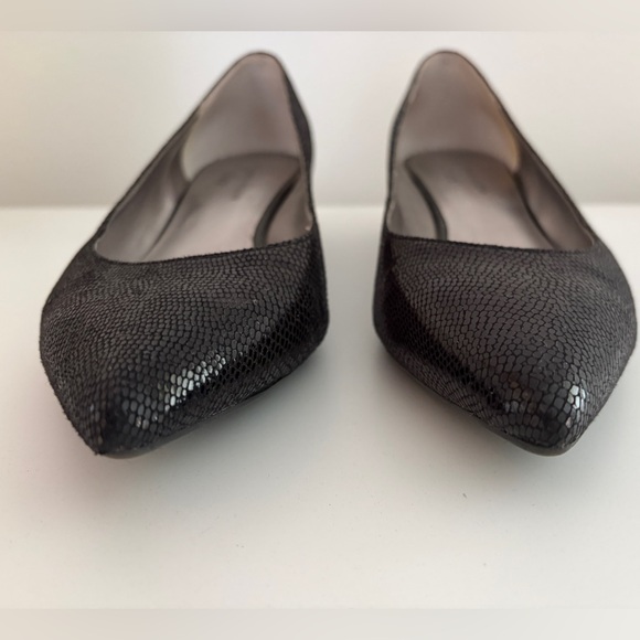 Anne Klein Black Kitten Heel Women's Shoes - Picture 5 of 6